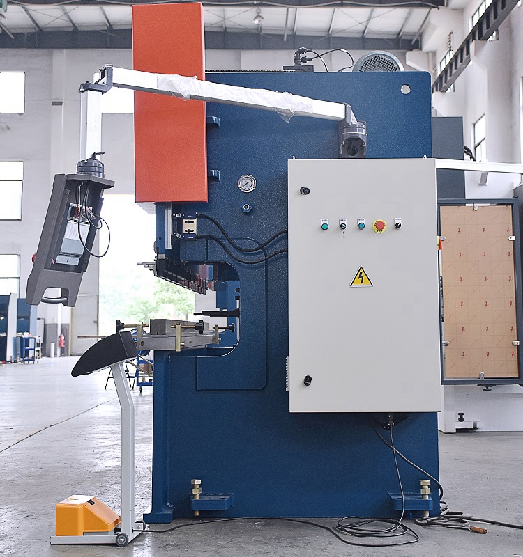 100t Cnc Metal Bending Machines, 3200 Mm Cnc Sheet Press Brake With E21 100t सीएनसी धातु झुकने मशीनें, E21 . के साथ 3200 मिमी सीएनसी शीट प्रेस ब्रेक