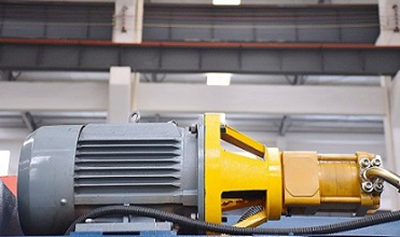 100t Cnc Metal Bending Machines, 3200 Mm Cnc Sheet Press Brake With E21 100t सीएनसी धातु झुकने मशीनें, E21 . के साथ 3200 मिमी सीएनसी शीट प्रेस ब्रेक