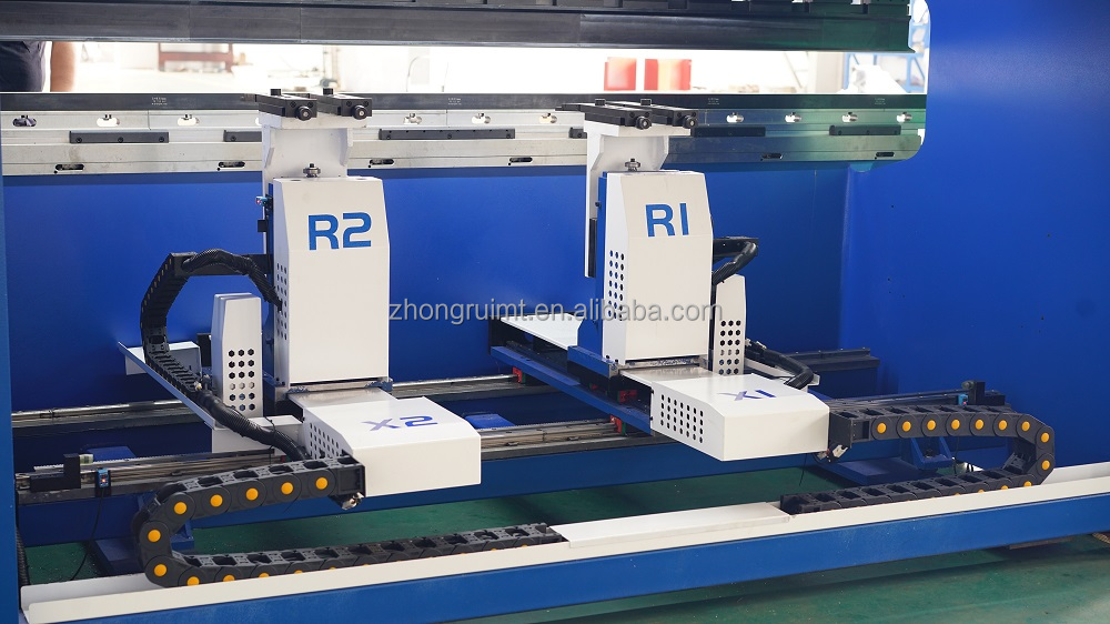200t 300t Standard Industrial Press Brake Cnc Hydraulic Press Brake Machine 200t 300t मानक औद्योगिक प्रेस ब्रेक सीएनसी हाइड्रोलिक प्रेस ब्रेक मशीन