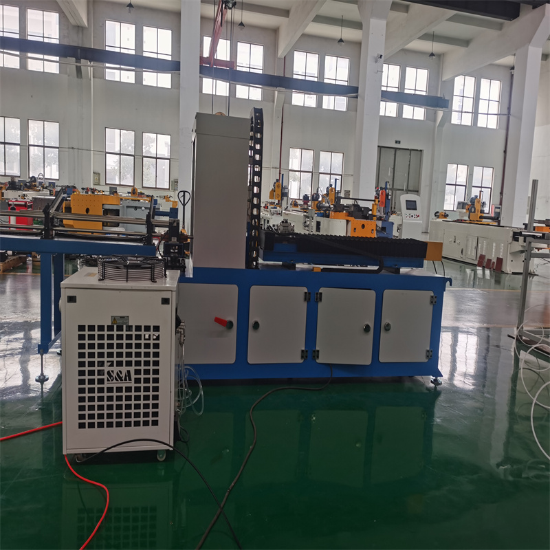 धातु ट्यूब कार्बन शीट स्टील के लिए 3015 फाइबर लेजर काटने की मशीन