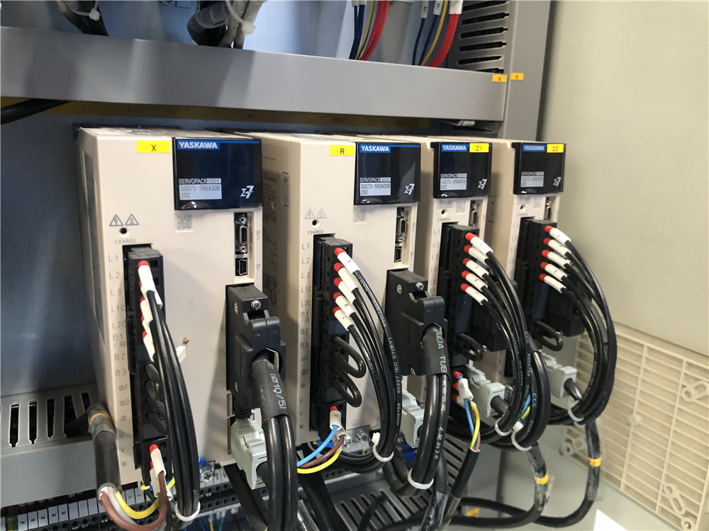 3+1 Axis Cnc Hydraulic Press Brake With Esa System ईएसए सिस्टम के साथ 3+1 एक्सिस सीएनसी हाइड्रोलिक प्रेस ब्रेक