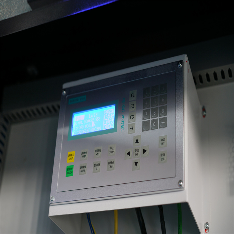 5 मिमी स्टील धातु फाइबर लेजर काटने की मशीन सीएनसी शीट प्लेट मूल्य