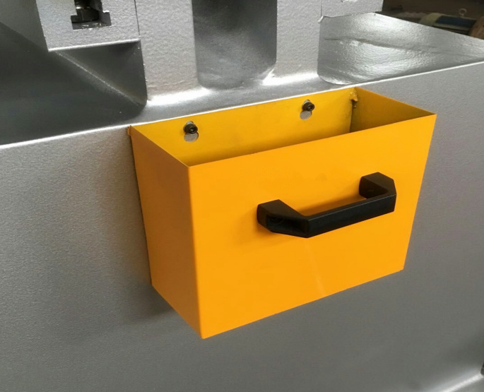 60t Q35-16 Hydraulic Ironworker Shearing Punching Bending And Notching Machine 60t Q35-16 हाइड्रोलिक आयरनवर्कर शियरिंग पंचिंग बेंडिंग एंड नॉचिंग मशीन