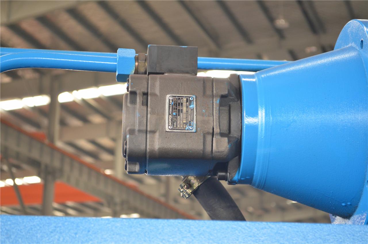 6*3200mm Guillotine Shears Metal Shear Hydraulic Iron Sheet Cutting Shearing Machine 6 * 3200 मिमी गिलोटिन शीर्स मेटल शीयर हाइड्रोलिक आयरन शीट कटिंग शीयरिंग मशीन