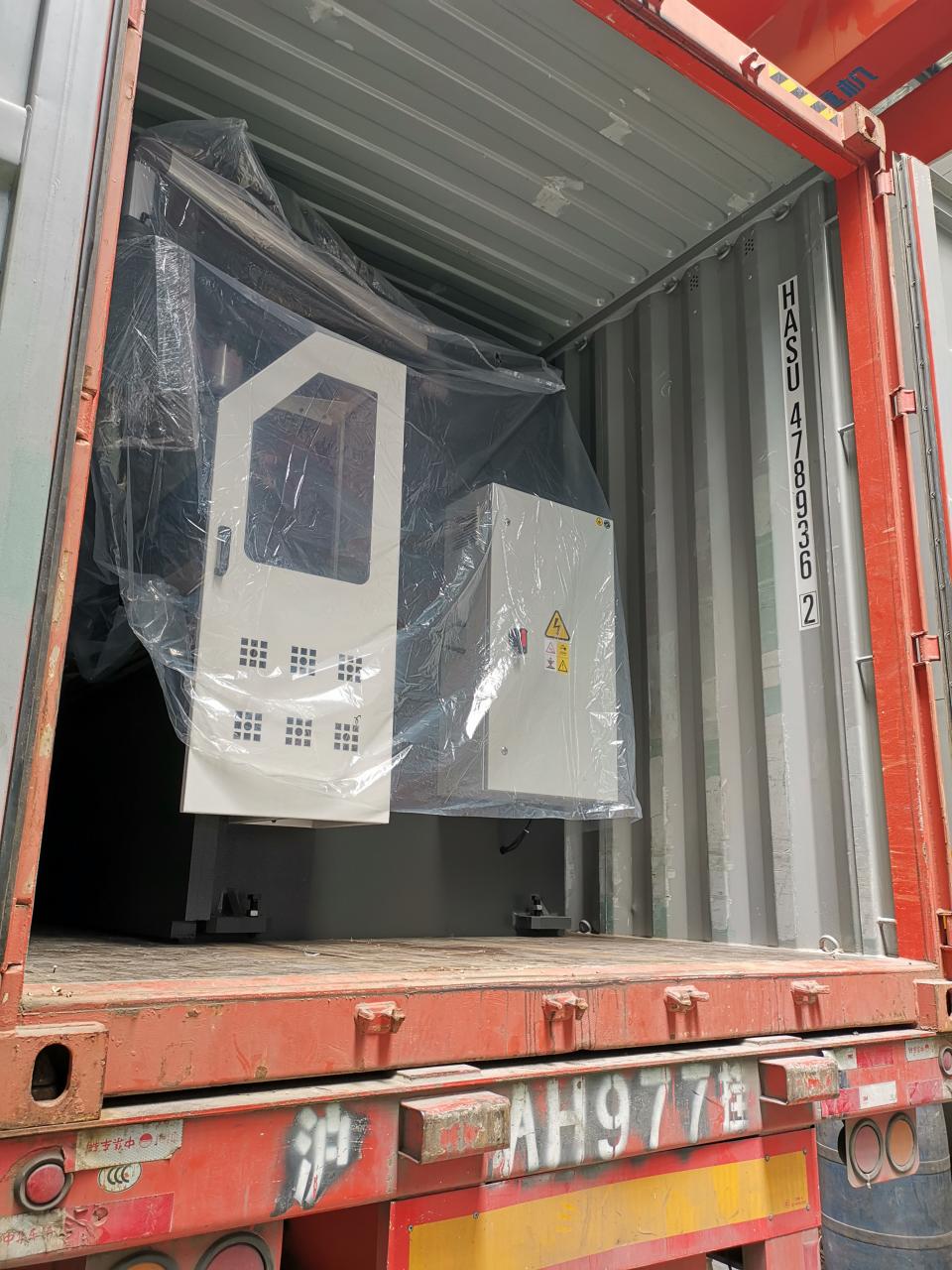 6mm*3200 Hydraulic Steel Plate Cutting Machinery Steel Plate Shearing Machine 6 मिमी * 3200 हाइड्रोलिक स्टील प्लेट काटना मशीनरी स्टील प्लेट बाल काटना मशीन