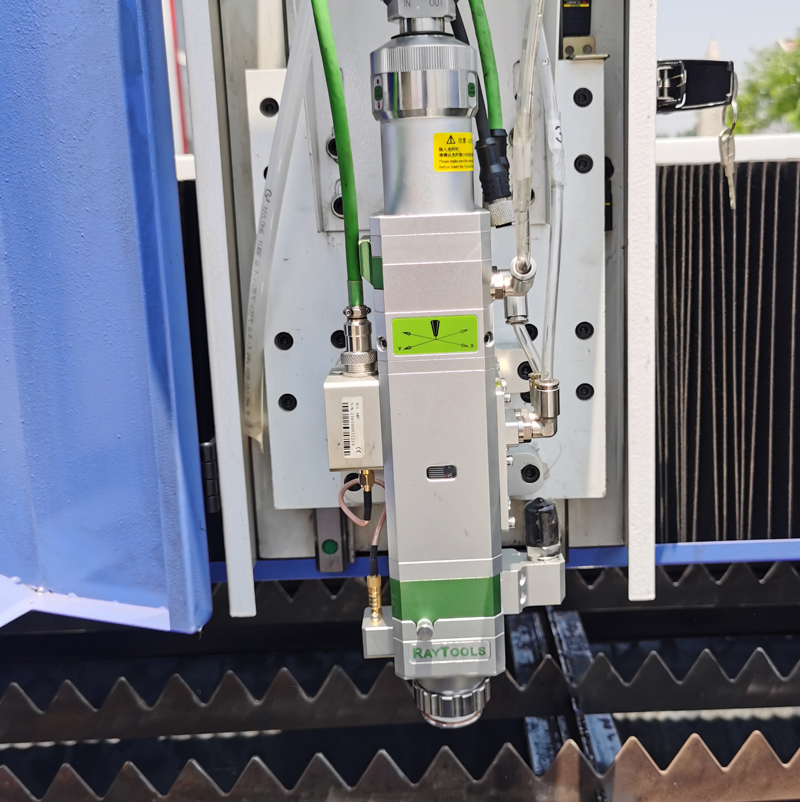 8mm 10mm Carbon Steel Laser Cutter 1530 4020 Cnc Fiber Laser Cutting Machine 8 मिमी 10 मिमी कार्बन स्टील लेजर कटर 1530 4020 सीएनसी फाइबर लेजर काटने की मशीन