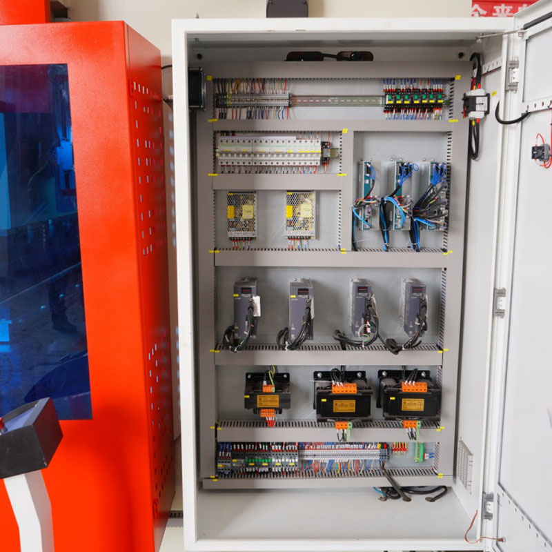 सीएनसी हाइड्रोलिक प्रेस ब्रेक मशीन मॉडल Wc67k-80tx3200