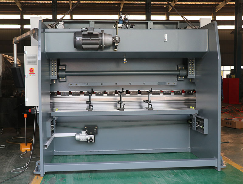 धातु प्रेस ब्रेक Wc-63t3200 धातु शीट झुकने मशीन सीएनसी हाइड्रोलिक प्रेस ब्रेक