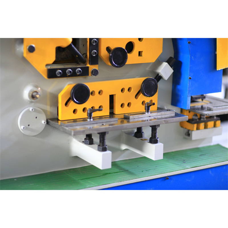 छोटा सीएनसी Q35y-16 40 टन आयरनवर्कर हाइड्रोलिक संयुक्त पंचिंग मशीन