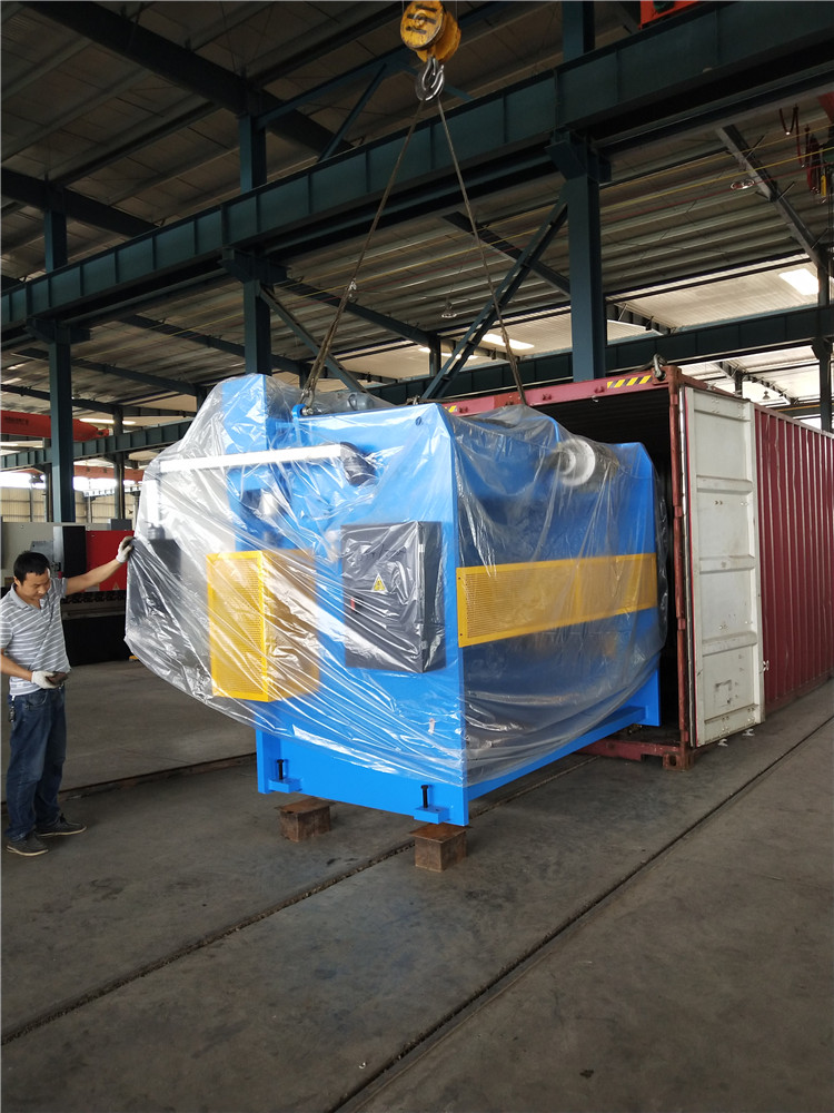 China Metal Hydraulic Press Brake Machine With Reasonable Price उचित मूल्य के साथ चीन धातु हाइड्रोलिक प्रेस ब्रेक मशीन