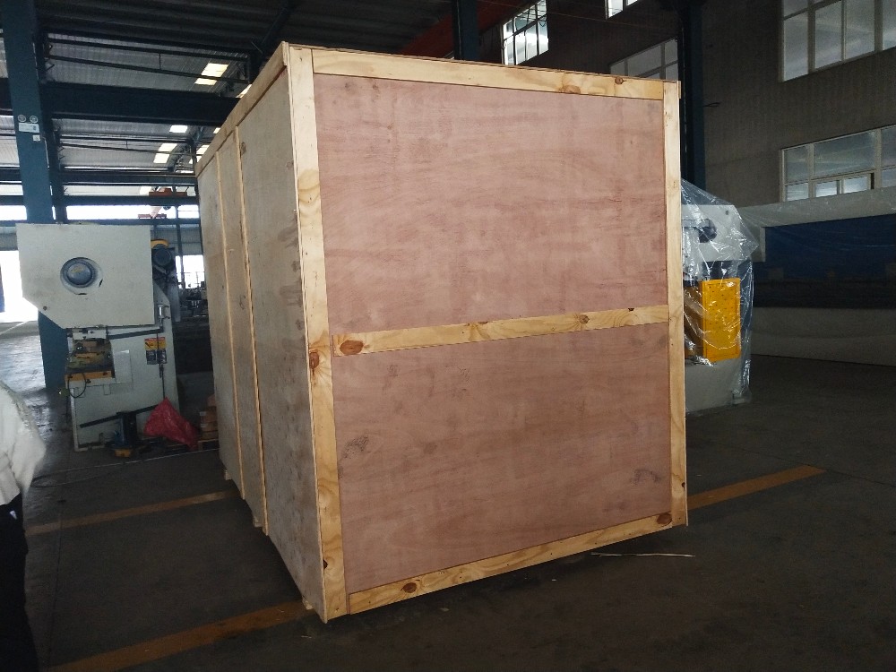 China Metal Hydraulic Press Brake Machine With Reasonable Price उचित मूल्य के साथ चीन धातु हाइड्रोलिक प्रेस ब्रेक मशीन