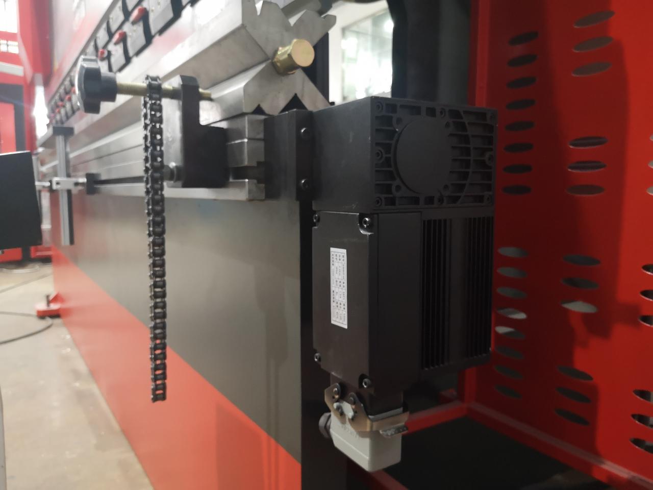 Delem Da66t 125 3+1 4+1 6+1 8+1 Cnc Hydraulic Press Brake For Metal Plate Bending डेलेम Da66t 125 3+1 4+1 6+1 8+1 सीएनसी हाइड्रोलिक प्रेस ब्रेक धातु प्लेट झुकने के लिए