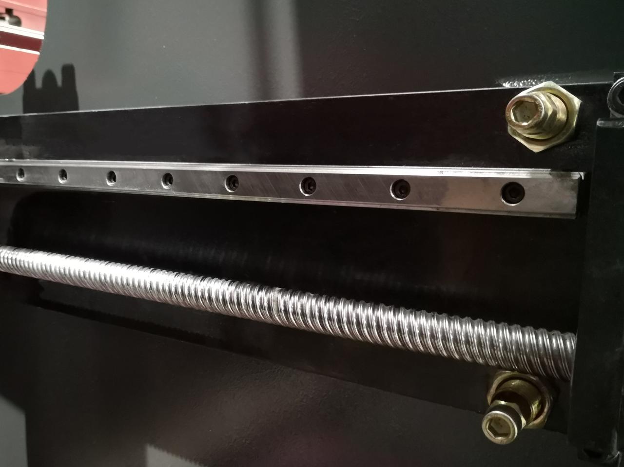 Delem Da66t 125 3+1 4+1 6+1 8+1 Cnc Hydraulic Press Brake For Metal Plate Bending डेलेम Da66t 125 3+1 4+1 6+1 8+1 सीएनसी हाइड्रोलिक प्रेस ब्रेक धातु प्लेट झुकने के लिए