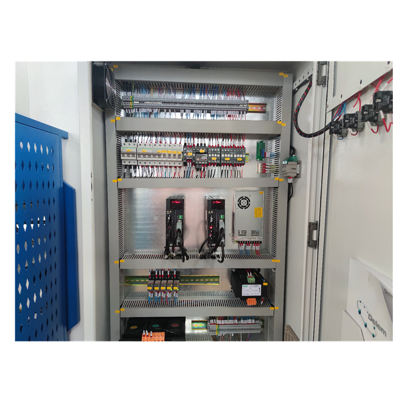 Hydraulic Press Brake Of 130t/3200mm 4+1 Axis Delem Da53t Cnc Press Brake 130t/3200mm 4+1 एक्सिस डेलेम Da53t सीएनसी प्रेस ब्रेक का हाइड्रोलिक प्रेस ब्रेक