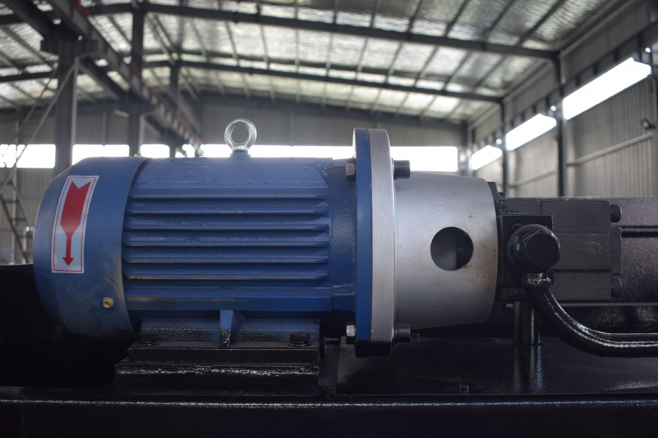 हाइड्रोलिक शीट धातु झुकने सीएनसी प्रेस ब्रेक मशीन Wc67y