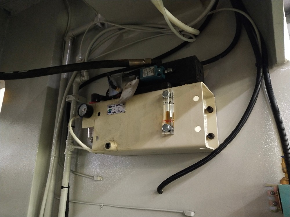 Pneumatic Friction Clutch High Performance Punch Press Machine वायवीय घर्षण क्लच उच्च प्रदर्शन पंच प्रेस मशीन