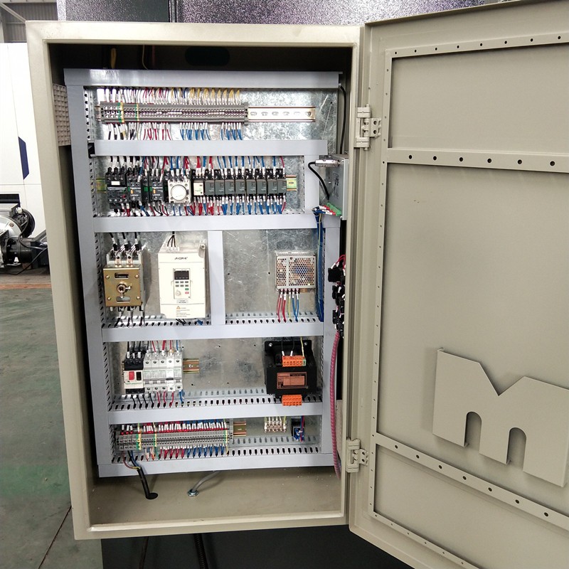 Qc12k-4x2500 Cnc Hydraulic Customized Shearing Machine Cutting Machine Qc12k-4x2500 सीएनसी हाइड्रोलिक अनुकूलित बाल काटना मशीन काटने की मशीन