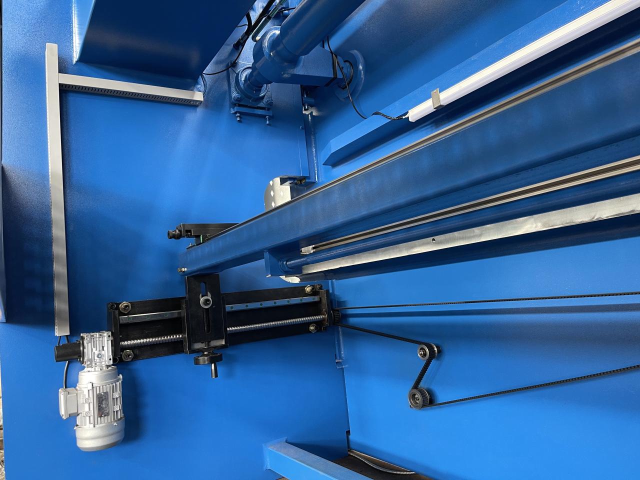 Wc67k-400T Cnc Plc Manual Sheet Bending Machine Hydraulic Nc Press Brake Machine Wc67k-400T सीएनसी पीएलसी मैनुअल शीट झुकने मशीन हाइड्रोलिक एनसी प्रेस ब्रेक मशीन