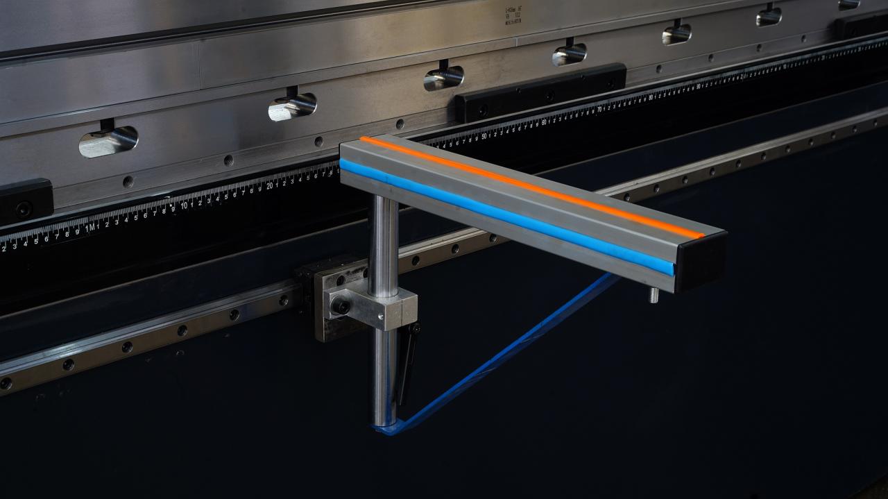 Wc67k-400T सीएनसी पीएलसी मैनुअल शीट झुकने मशीन हाइड्रोलिक एनसी प्रेस ब्रेक मशीन