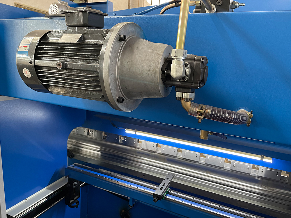 Wc67k-400T Cnc Plc Manual Sheet Bending Machine Hydraulic Nc Press Brake Machine Wc67k-400T सीएनसी पीएलसी मैनुअल शीट झुकने मशीन हाइड्रोलिक एनसी प्रेस ब्रेक मशीन