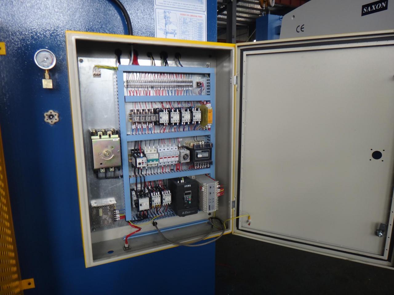 Wc67y-65/2500 Oem Hydraulic Press Brake Machine Steel Bending Machine Wc67y-65/2500 ओम हाइड्रोलिक प्रेस ब्रेक मशीन स्टील झुकने मशीन