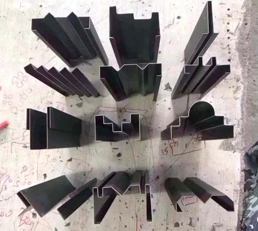 Wc67yk 80 100 160 200 Ton 3200mm E21 Nc Sheet Metal Oil Hydraulic Press Brake Price Wc67yk 80 100 160 200 टन 3200mm E21 Nc शीट मेटल ऑयल हाइड्रोलिक प्रेस ब्रेक प्राइस